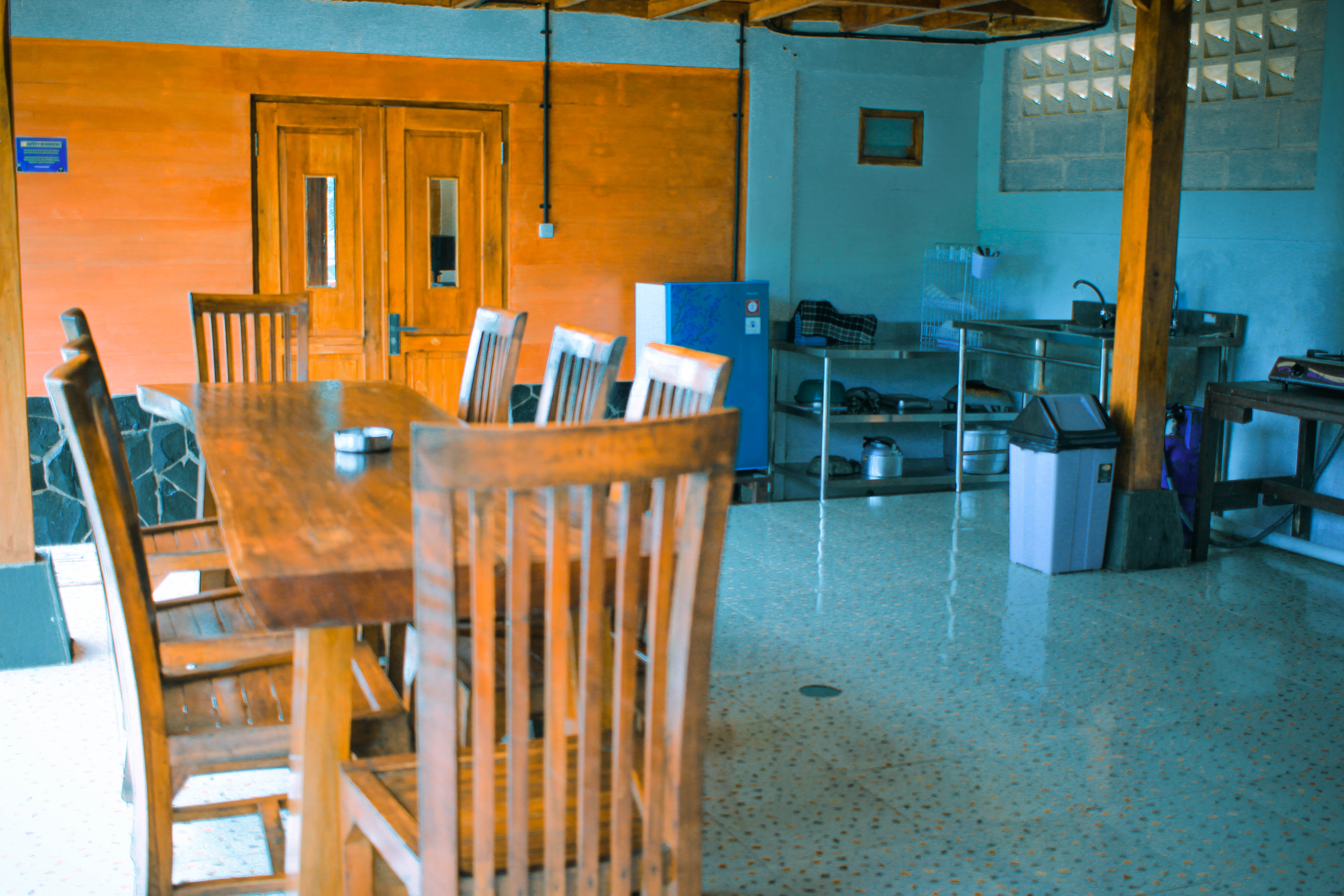 Gallery Villa Kayu Pinus - 1